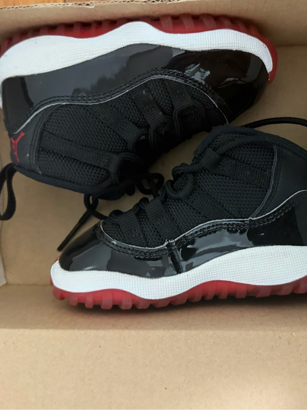 Toddler Air Jordan 11 Black and Red Sneakers Size 5